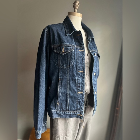 Eddie Bauer Women’s Dark Wash Jean Denim Jacket Excellent Size Medium - Picture 7 of 8